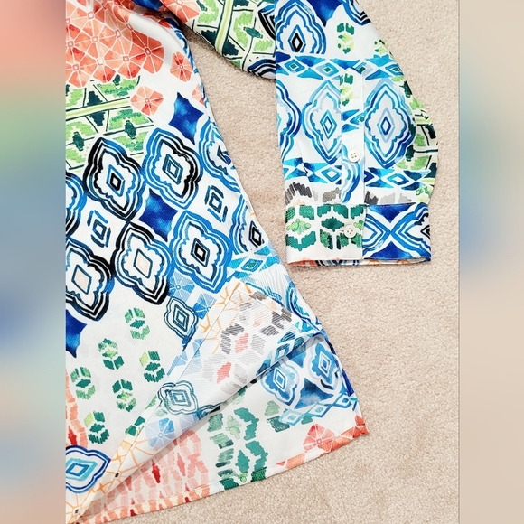 Chico’s Size 3-16/18 Button-Front Blouse Multicolor Geometric Print Long Sleeve - Picture 5 of 10